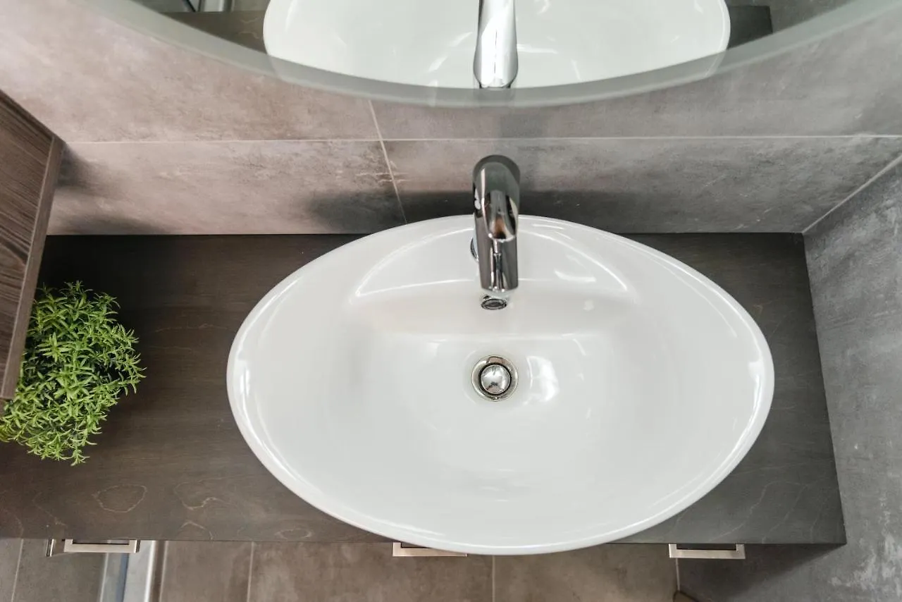 Elegant Decorated House - Free Private Parking! Apartment Heraklion