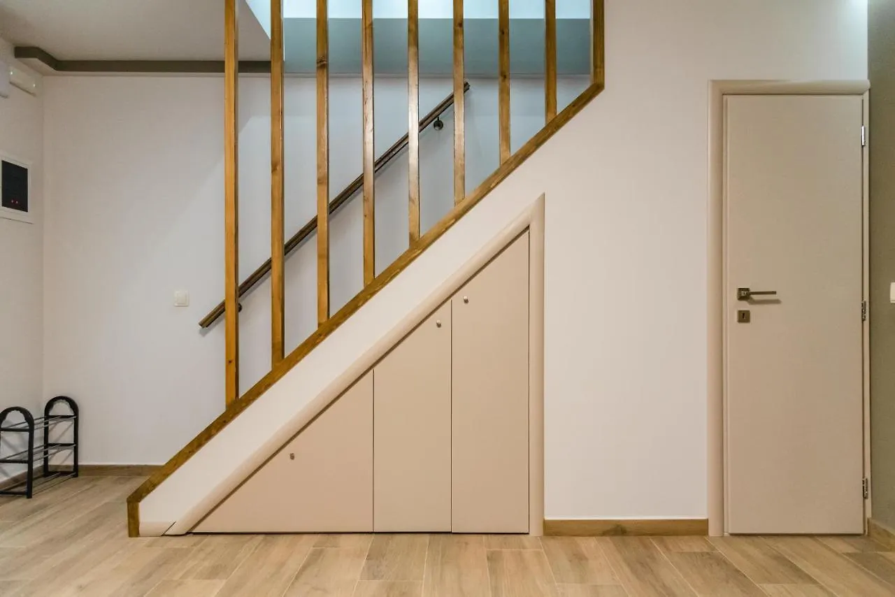 Elegant Decorated House - Free Private Parking! Apartment Heraklion